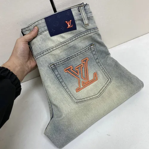 Louis Vuitton Jeans for MEN #B60591