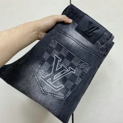 Louis Vuitton Jeans for MEN #B60608