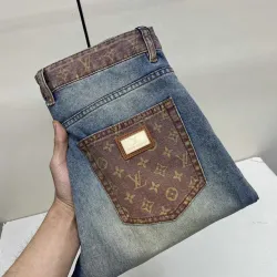 Louis Vuitton Jeans for MEN #B60617