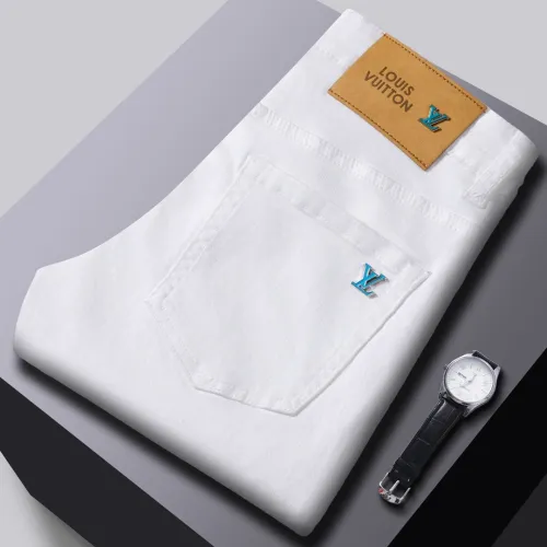 Louis Vuitton Jeans for MEN #B61080