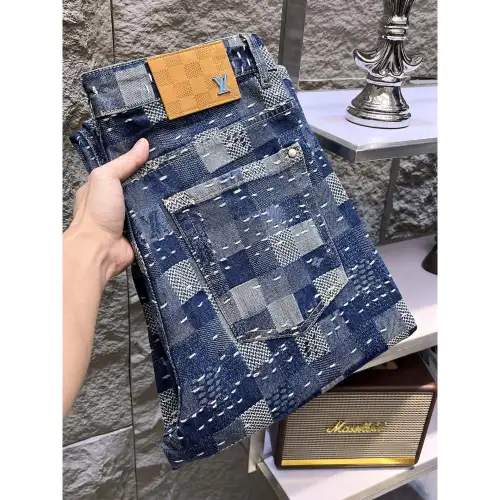 Louis Vuitton Jeans for MEN #B61133
