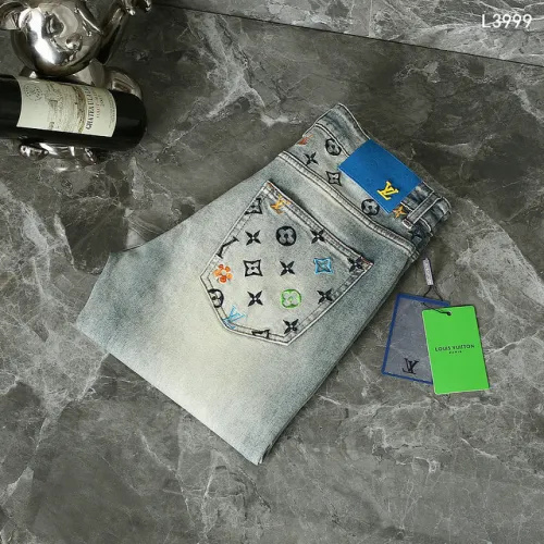 Louis Vuitton Jeans for MEN #B62094