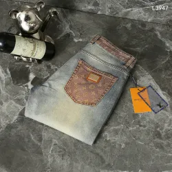 Louis Vuitton Jeans for MEN #B62107