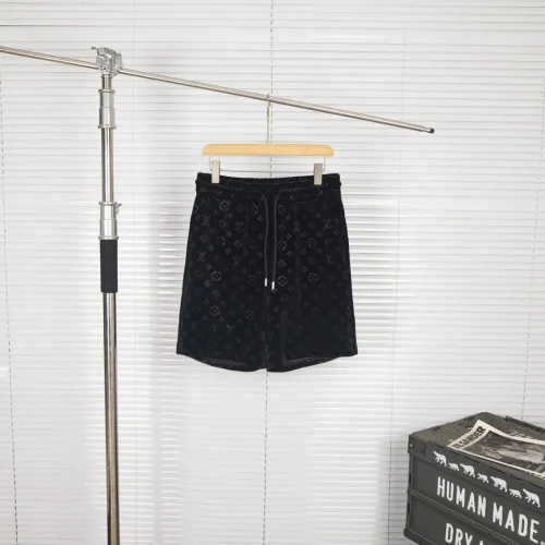 Louis Vuitton Pants for Louis Vuitton Short Pants for men #B38498