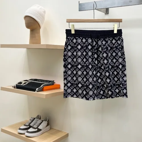 Louis Vuitton Pants for Louis Vuitton Short Pants for men #B64552