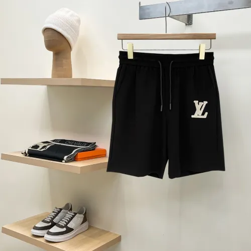 Louis Vuitton Pants for Louis Vuitton Short Pants for men #B64561