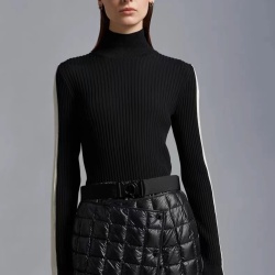 Moncler Sweaters for Women #999934637