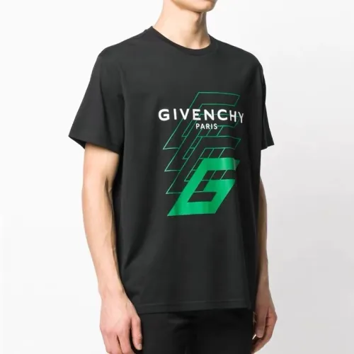 Givenchy T-shirts for MEN #99897160