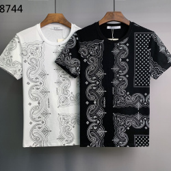 Givenchy T-shirts for MEN #99925387