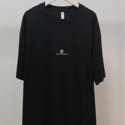 Minimalist Black Givenchy T Shirt With Signature Logo For Timeless Fashion Looks #B54313