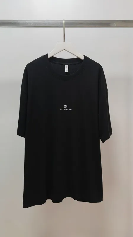 Minimalist Black Givenchy T Shirt With Signature Logo For Timeless Fashion Looks #B54313