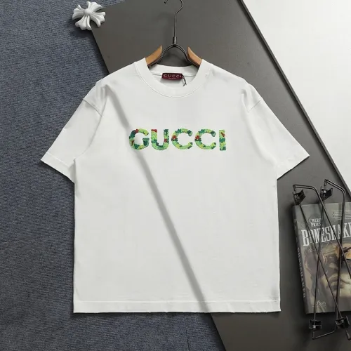 Gucci T-shirts for Gucci Men's AAA T-shirts #B60367
