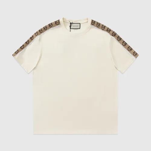 Gucci T-shirts for Gucci Polo Shirts #999931489