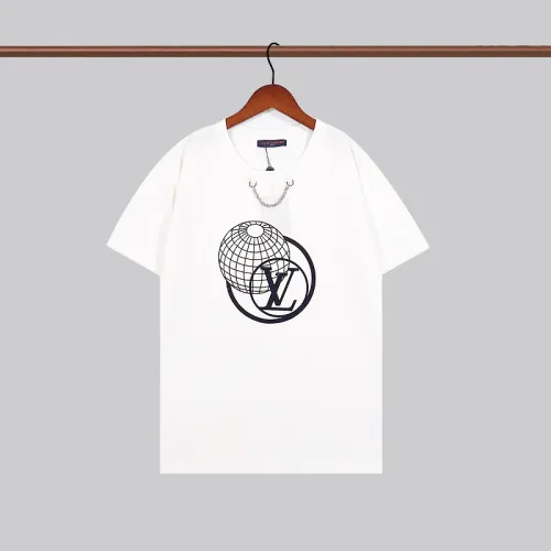 Louis Vuitton T-Shirts for AAAA Louis Vuitton T-Shirts #99914979