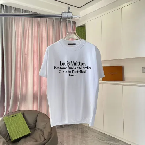 Louis Vuitton T-Shirts for AAAA Louis Vuitton T-Shirts #B59835