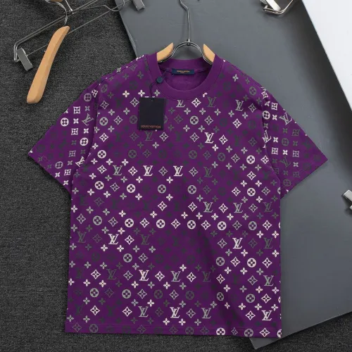 Louis Vuitton T-Shirts for AAAA Louis Vuitton T-Shirts #B60011