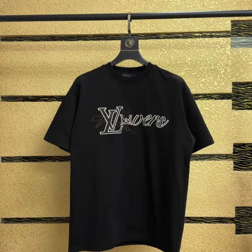 Louis Vuitton T-Shirts for AAAA Louis Vuitton T-Shirts #B60326