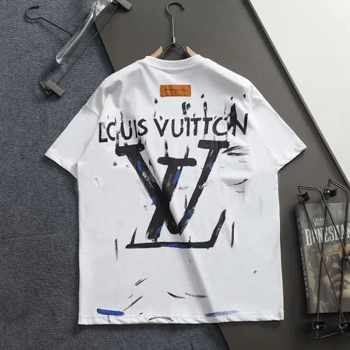 Louis Vuitton T-Shirts for AAAA Louis Vuitton T-Shirts #B60337