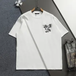 Louis Vuitton T-Shirts for AAAA Louis Vuitton T-Shirts #B60371