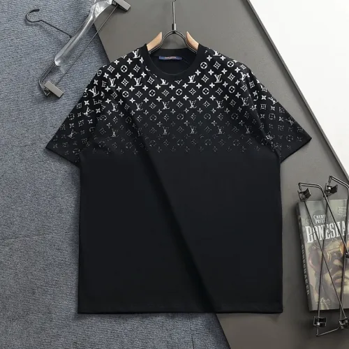 Louis Vuitton T-Shirts for AAAA Louis Vuitton T-Shirts #B60376