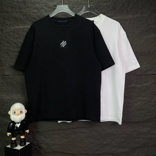 Louis Vuitton T-Shirts for AAAA Louis Vuitton T-Shirts #B60805