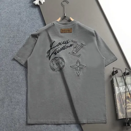 Louis Vuitton T-Shirts for AAAA Louis Vuitton T-Shirts #B60976