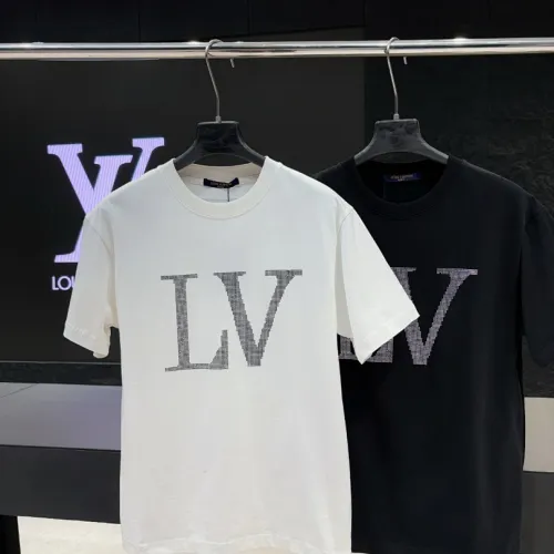 Louis Vuitton T-Shirts for AAAA Louis Vuitton T-Shirts #B60977