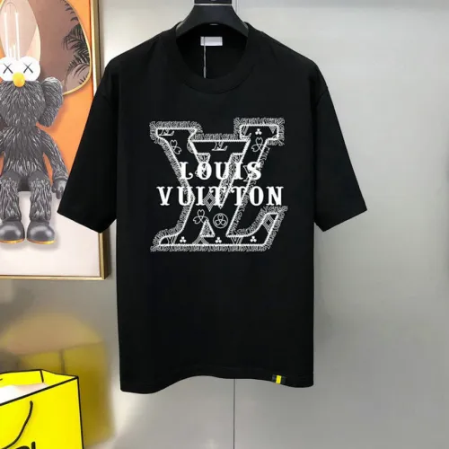 Louis Vuitton T-Shirts for AAAA Louis Vuitton T-Shirts #B63357