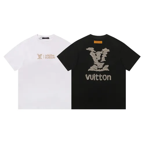 Louis Vuitton T-Shirts for AAAA Louis Vuitton T-Shirts #B63666