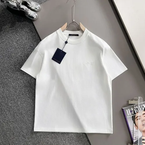 Louis Vuitton T-Shirts for AAAA Louis Vuitton T-Shirts #B63798