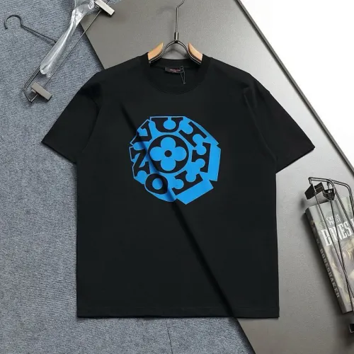 Louis Vuitton T-Shirts for AAAA Louis Vuitton T-Shirts #B64426