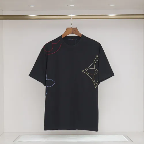 Louis Vuitton T-Shirts for AAAA Louis Vuitton T-Shirts Black/White #B50826