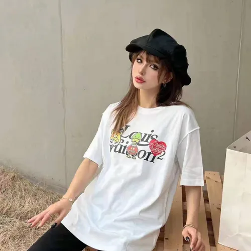 Louis Vuitton T-Shirts for men and women #99917329