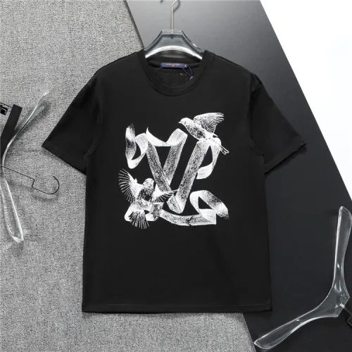 Louis Vuitton T-Shirts for Men' Shirts #9999931679