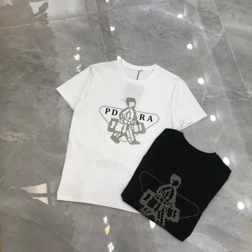 Prada T-Shirts for Men #99919377