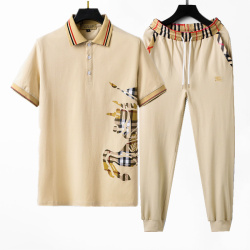 Burberry Tracksuits for Burberry Short Tracksuits for men #99918137