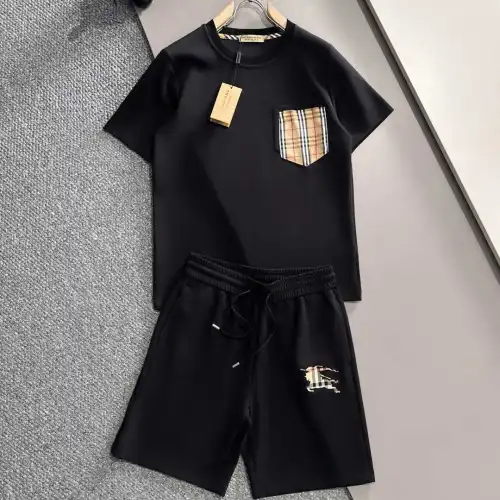 Burberry Tracksuits for Burberry Short Tracksuits for men #B53349