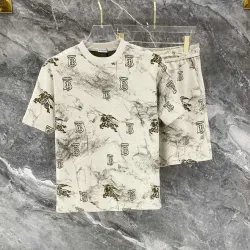 Burberry Tracksuits for Burberry Short Tracksuits for men #B64370