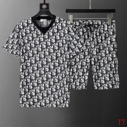 Dior tracksuits for Dior Short Tracksuits for men #B49530
