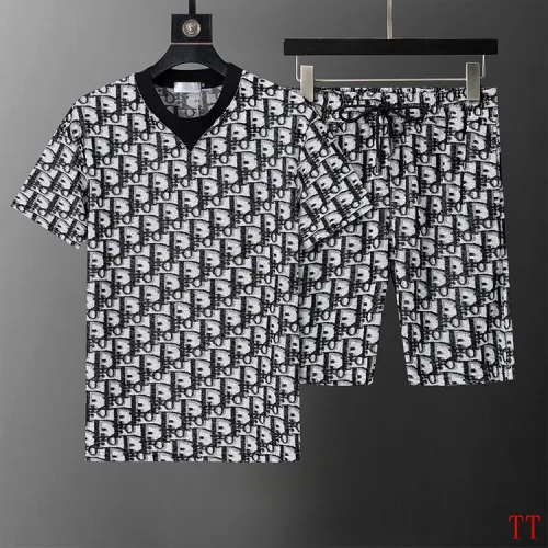 Dior tracksuits for Dior Short Tracksuits for men #B49530