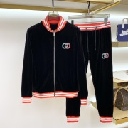 Givenchy Tracksuits for Men's long tracksuits #99925095
