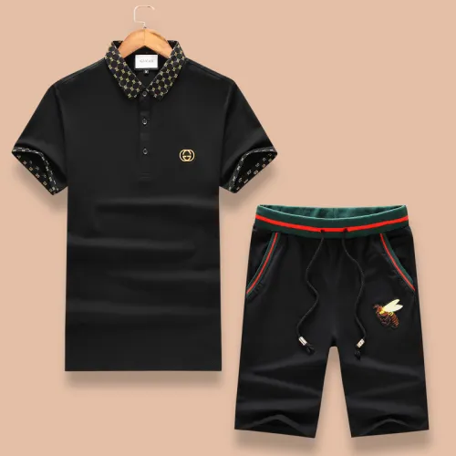 Gucci Tracksuits for Gucci short tracksuits for men #9122379