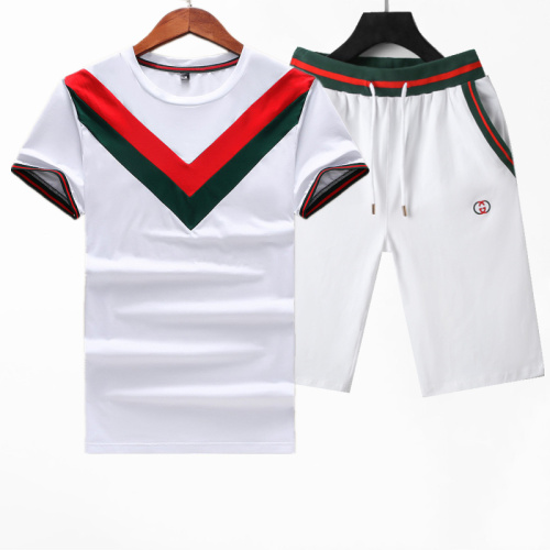 Gucci Tracksuits for Gucci short tracksuits for men #99918278