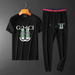 Gucci Tracksuits for Gucci short tracksuits for men #99922244