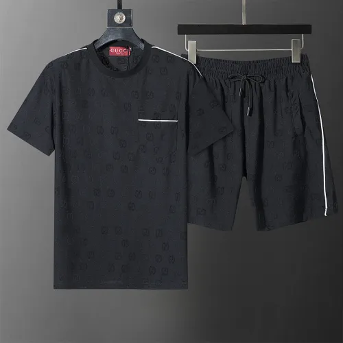 Gucci Tracksuits for Gucci short tracksuits for men #B61440