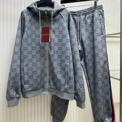 Gucci Tracksuits for Men's long tracksuits #B49200