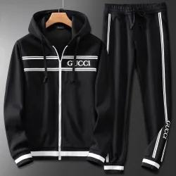 Gucci Tracksuits for Men's long tracksuits #B54911