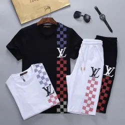 Louis Vuitton tracksuits for Louis Vuitton short tracksuits for men #99905843