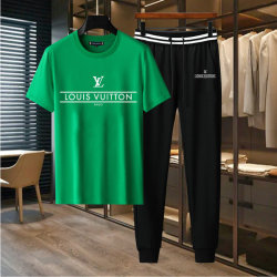 Louis Vuitton tracksuits for Louis Vuitton short tracksuits for men #999936537