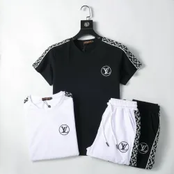 Louis Vuitton tracksuits for Louis Vuitton short tracksuits for men #9999932561